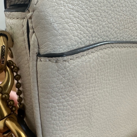 COACH Cassie 19 Chalk/Gold - Picture 6 of 16